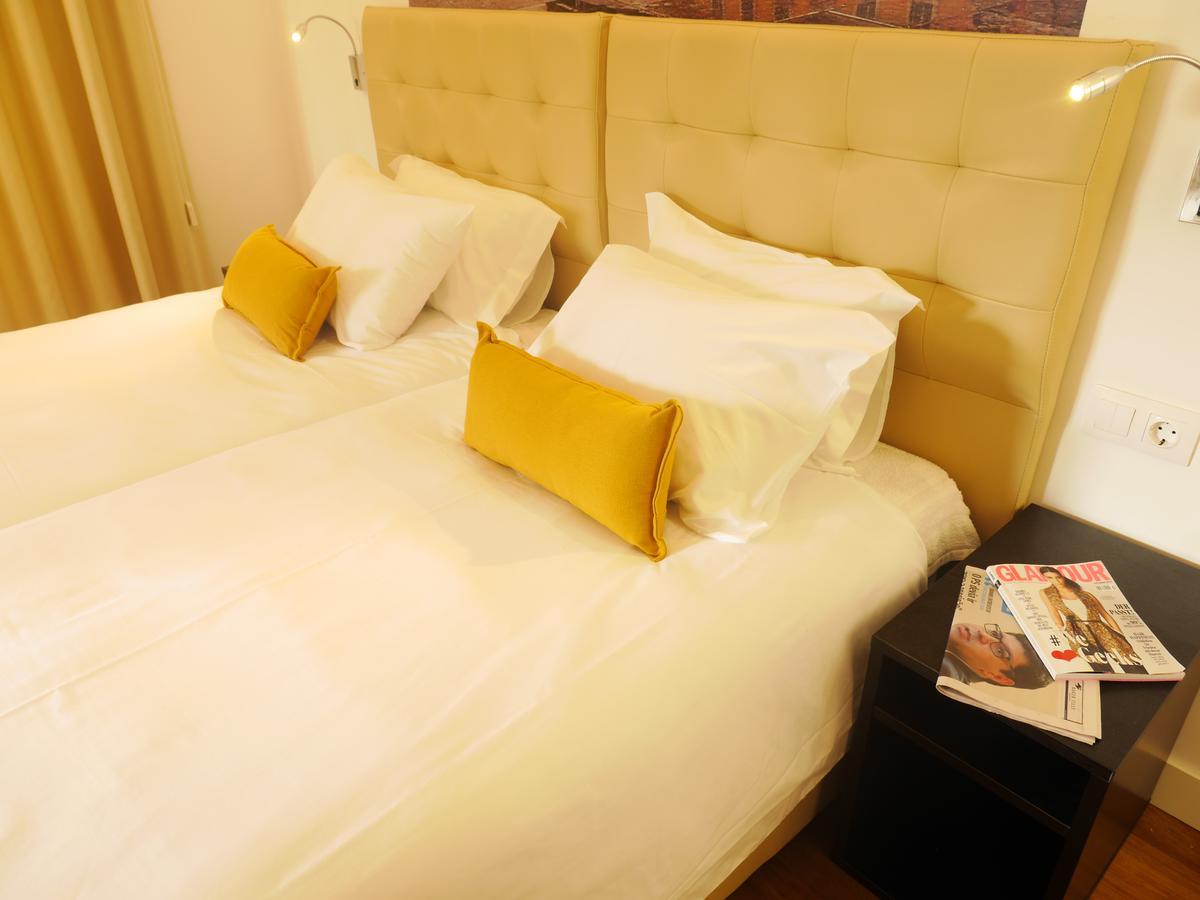 & By 3* Lissabon